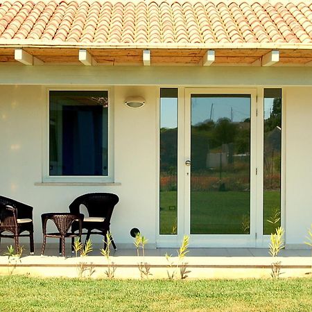 Hotel Budoni Beach Exterior photo