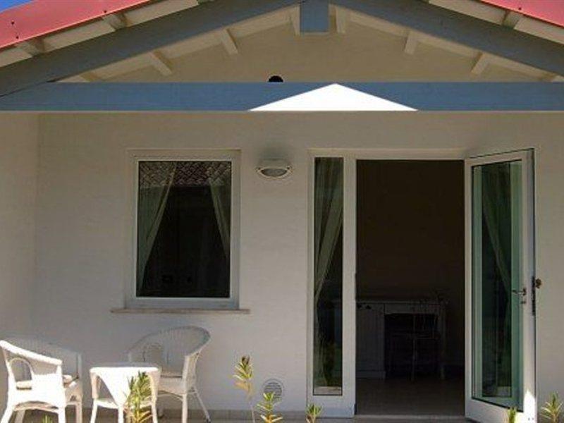 Hotel Budoni Beach Exterior photo