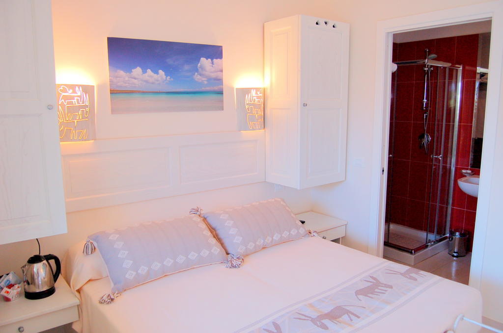 Hotel Budoni Beach Exterior photo