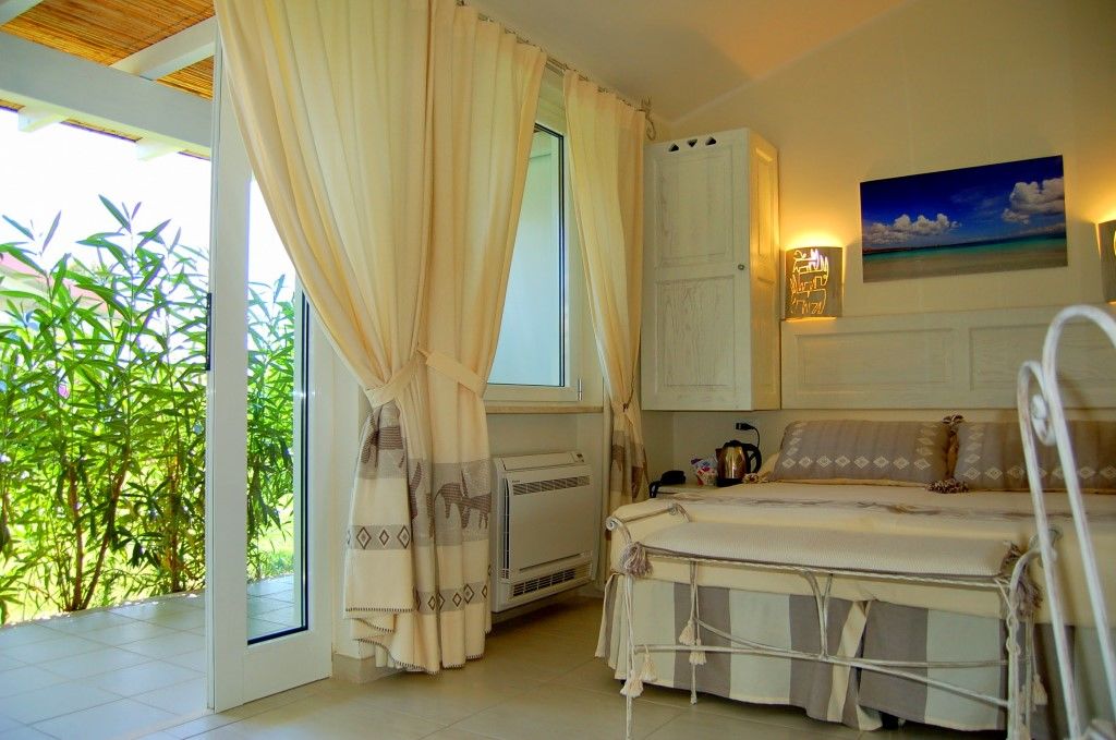 Hotel Budoni Beach Exterior photo